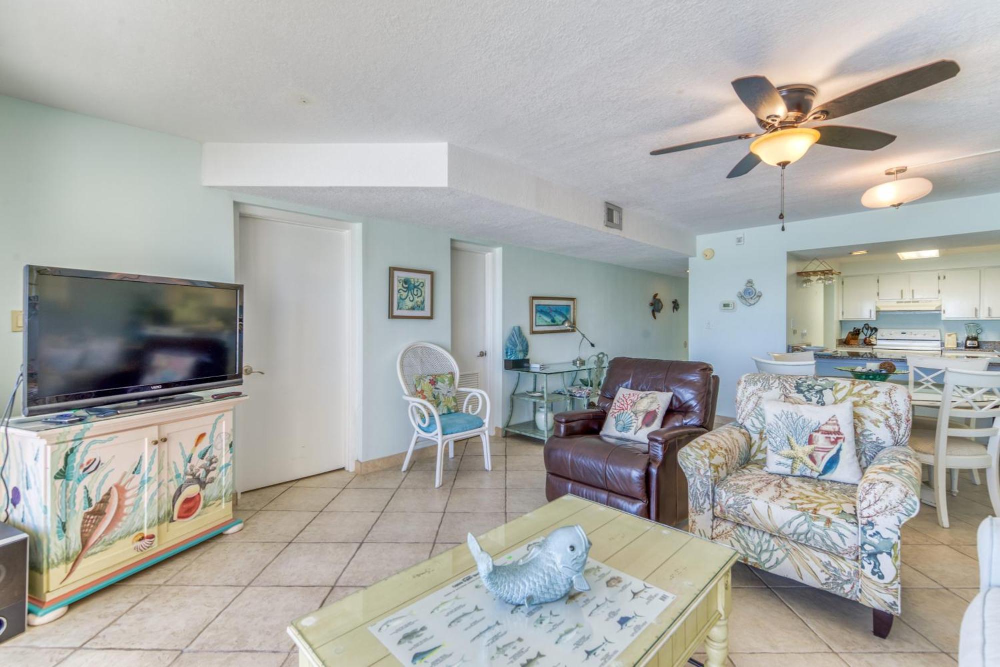 Beach House Condominiums B405 - Beachfront With Pool, Wifi, & Beach Service Destin Exterior photo