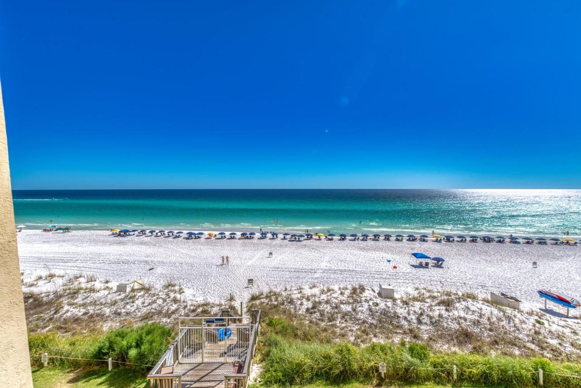 Beach House Condominiums B405 - Beachfront With Pool, Wifi, & Beach Service Destin Exterior photo